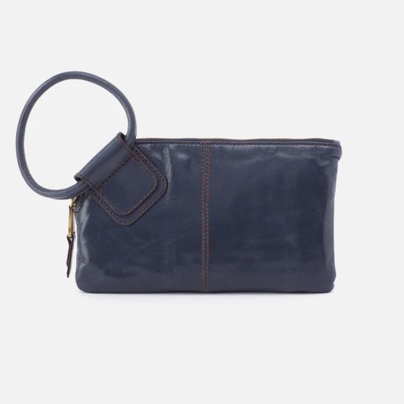 HOBO Sable Wristlet - Picture 2 of 13